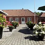 Hostel Rudbol * Rudbøl