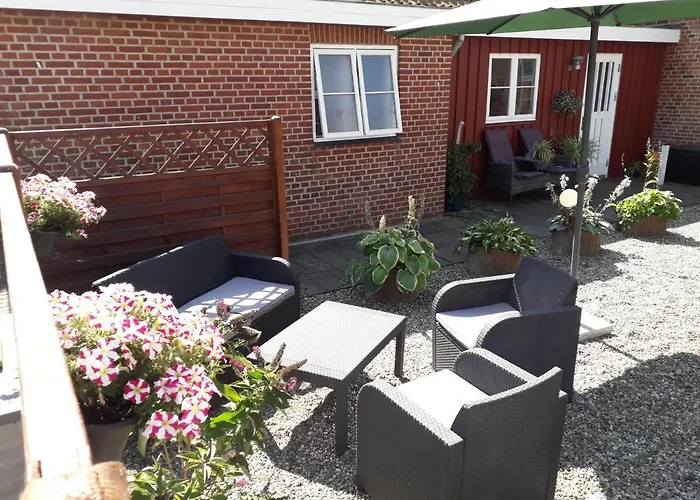 Hostel Rudbol Хостел *